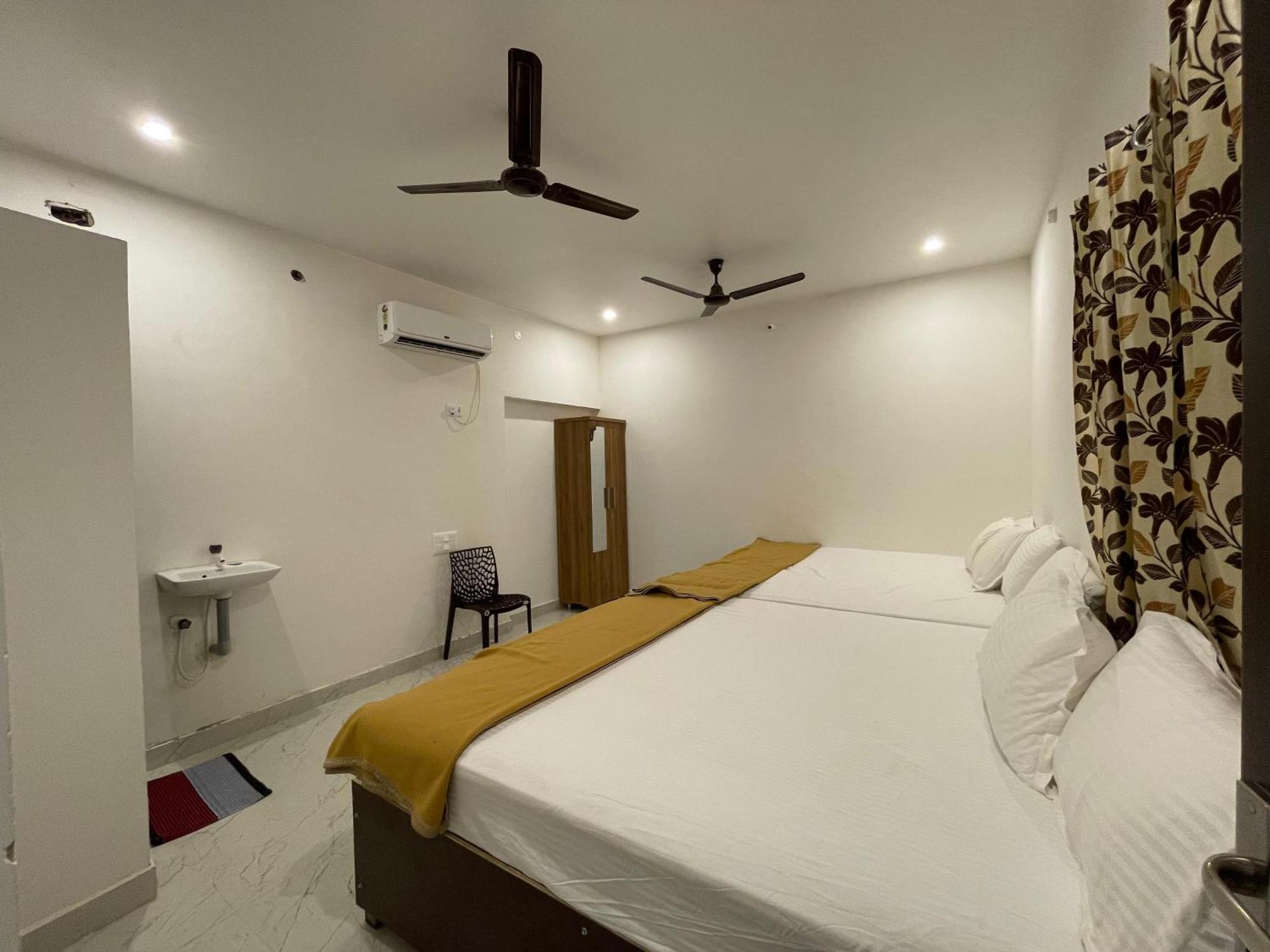 Mks Homes Tirukkadaiyur Exterior photo